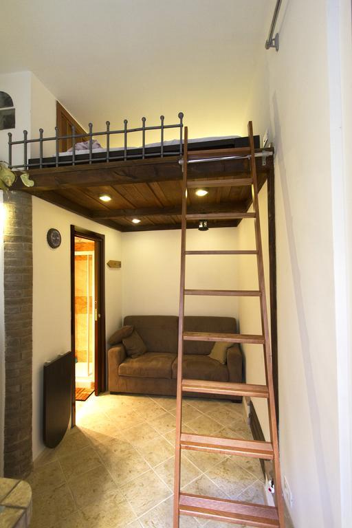 Underground Rome'S Room Exterior photo