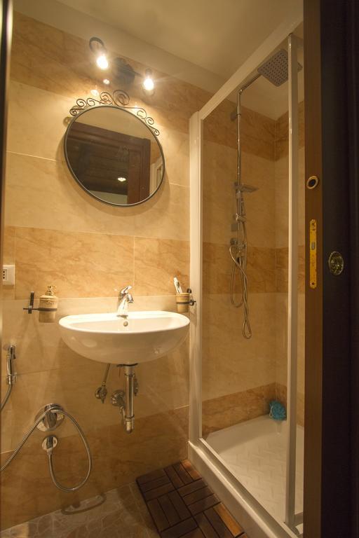 Underground Rome'S Room Exterior photo